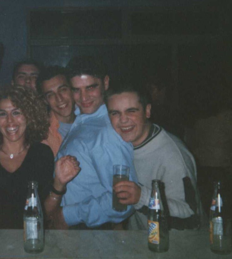 LUNA1.jpg (61157 bytes)