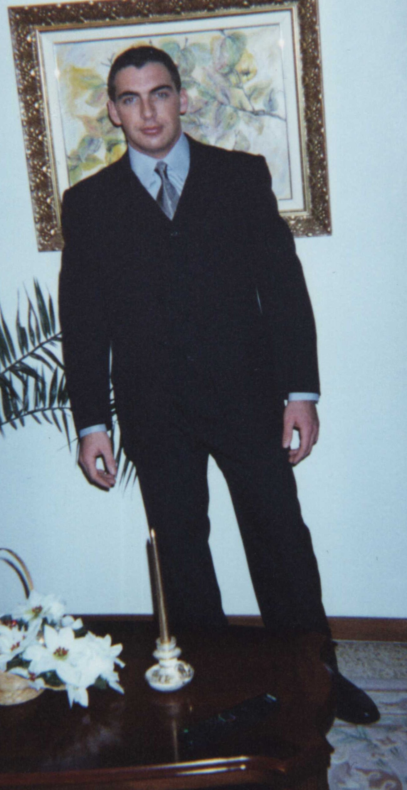 SABASTRAJE.jpg (329987 bytes)