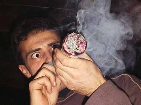 smoke10.jpg (19894 bytes)