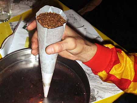 smoke2.jpg (25956 bytes)