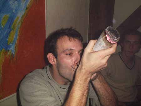 smoke7.jpg (16646 bytes)