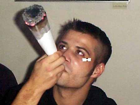 smoke9.jpg (17665 bytes)